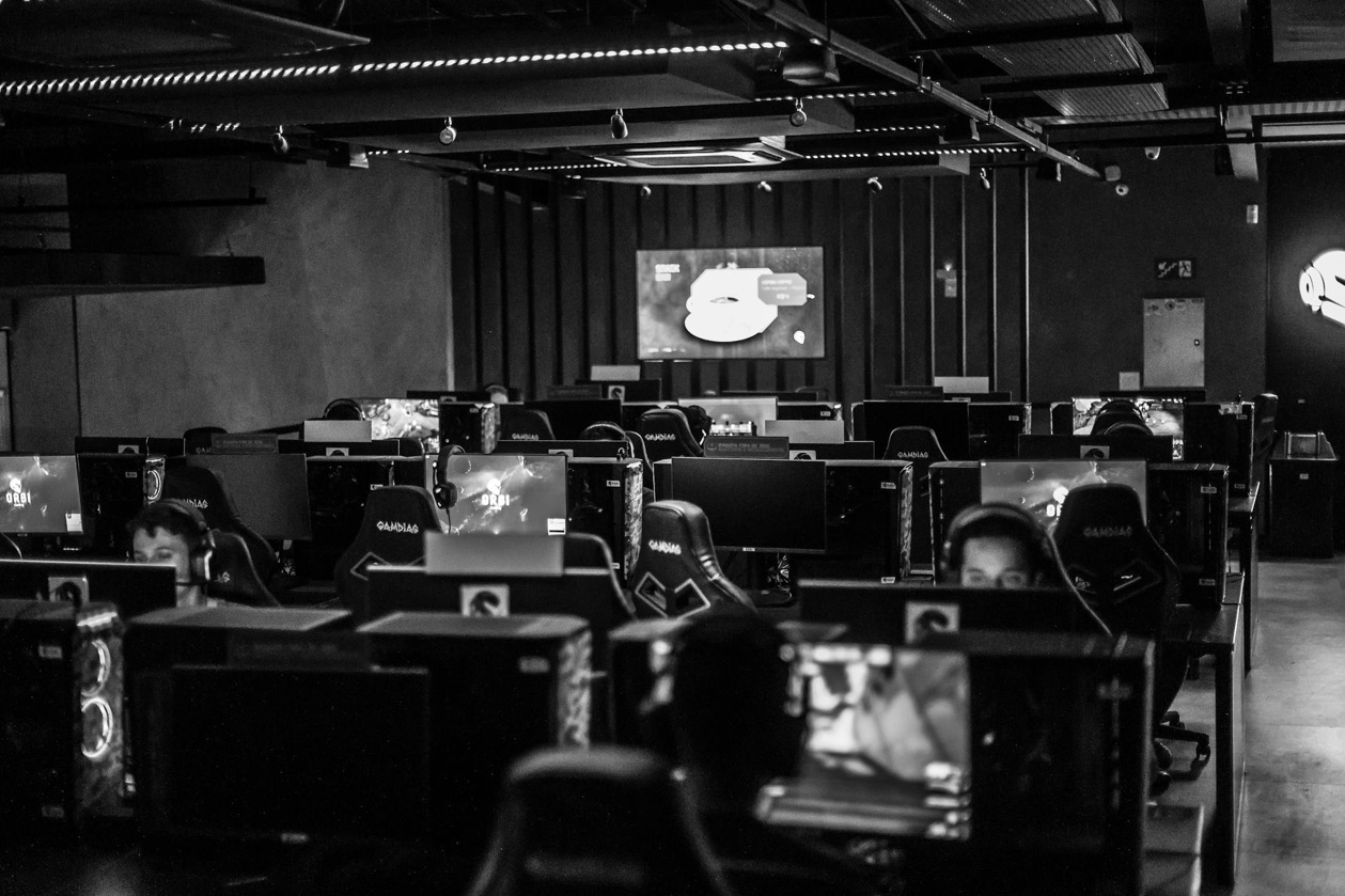Game studio release operations setup with multiple build and test stations